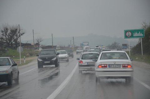 وضعیت راه‌های کشور؛ بارش باران در جاده‌ها